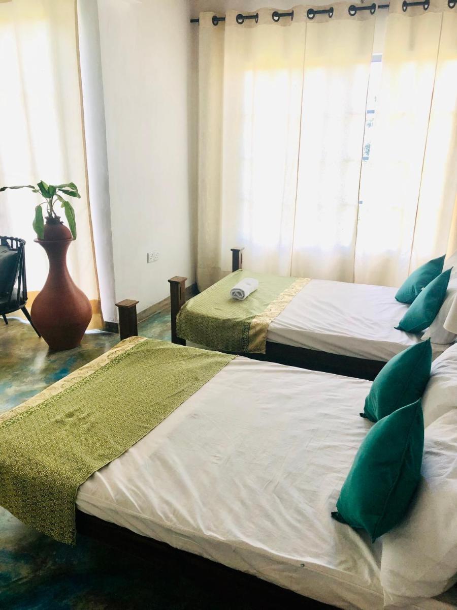 Suitetrails - Barefoot Inn Kandy