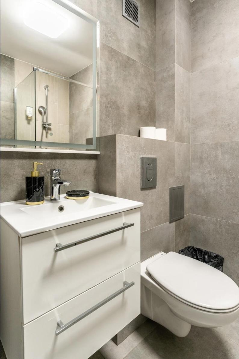 Suitetrails - Golden Apartments Warsaw - Bright and Cozy Apartment - City Center - Kred