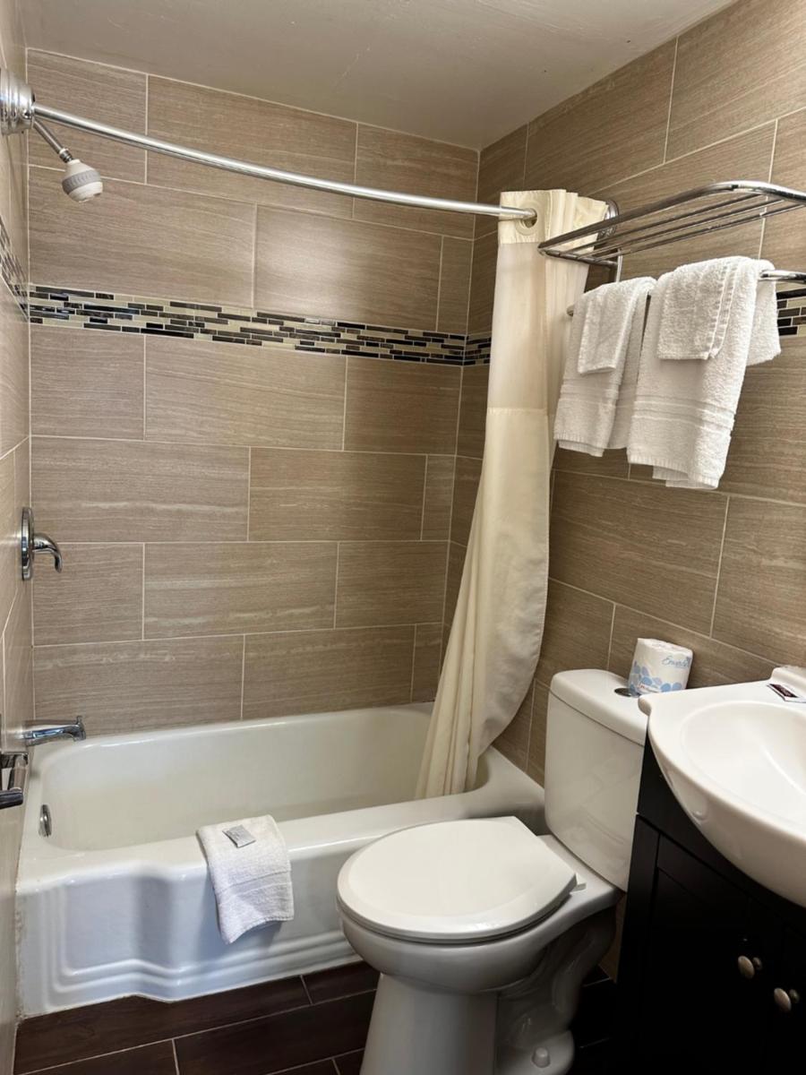 Bestway Inn - Housity