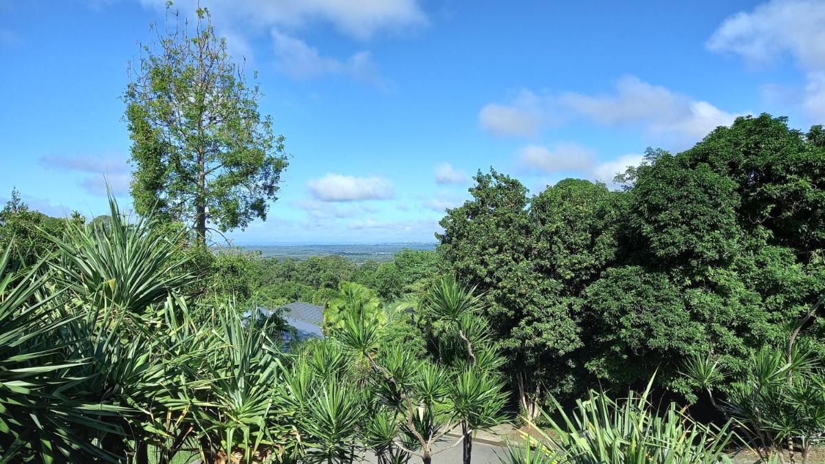 Luxury Retreat on Buderim with Ocean Views - Housity