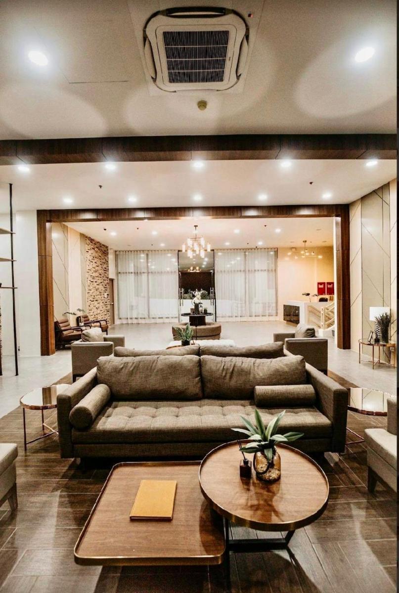 Suitetrails - Baguio Condotel at the Center