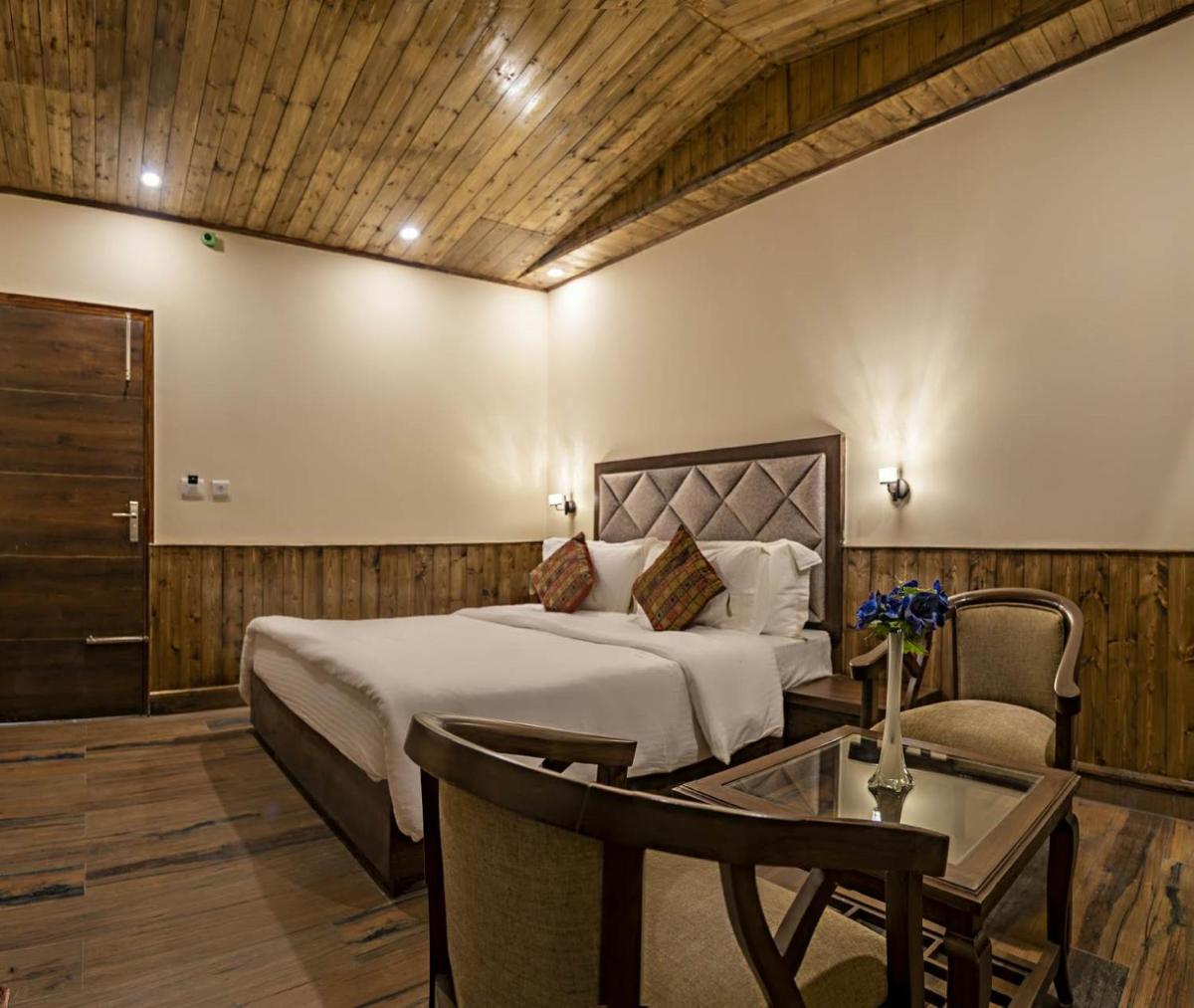 Crossroads BNB - Shimla - Housity