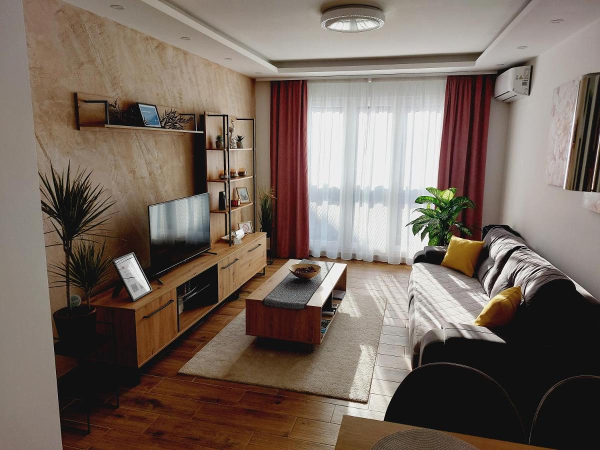Suitetrails - Apartman Kristal