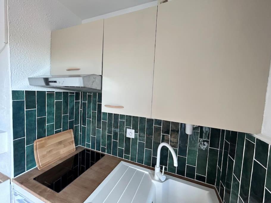 Superbe Appartement Rénové avec Cinéma - Cap D'Agde - Housity