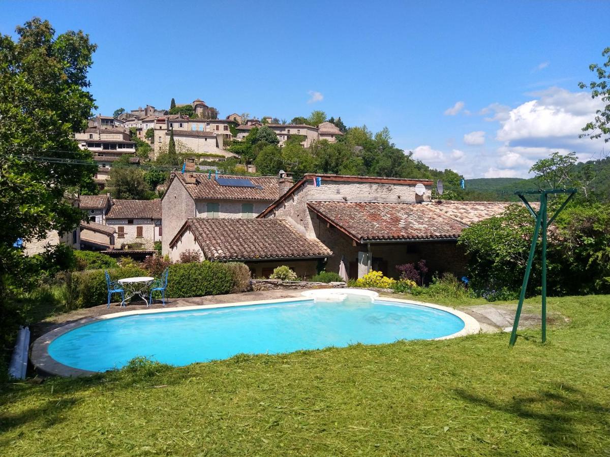 Au cœur de Bruniquel - Magnifique villa 7 personnes - 1 suite parentale et 2 chambres doubles - Piscine privée - Cheminée - Vue imprenable sur le village - Housity