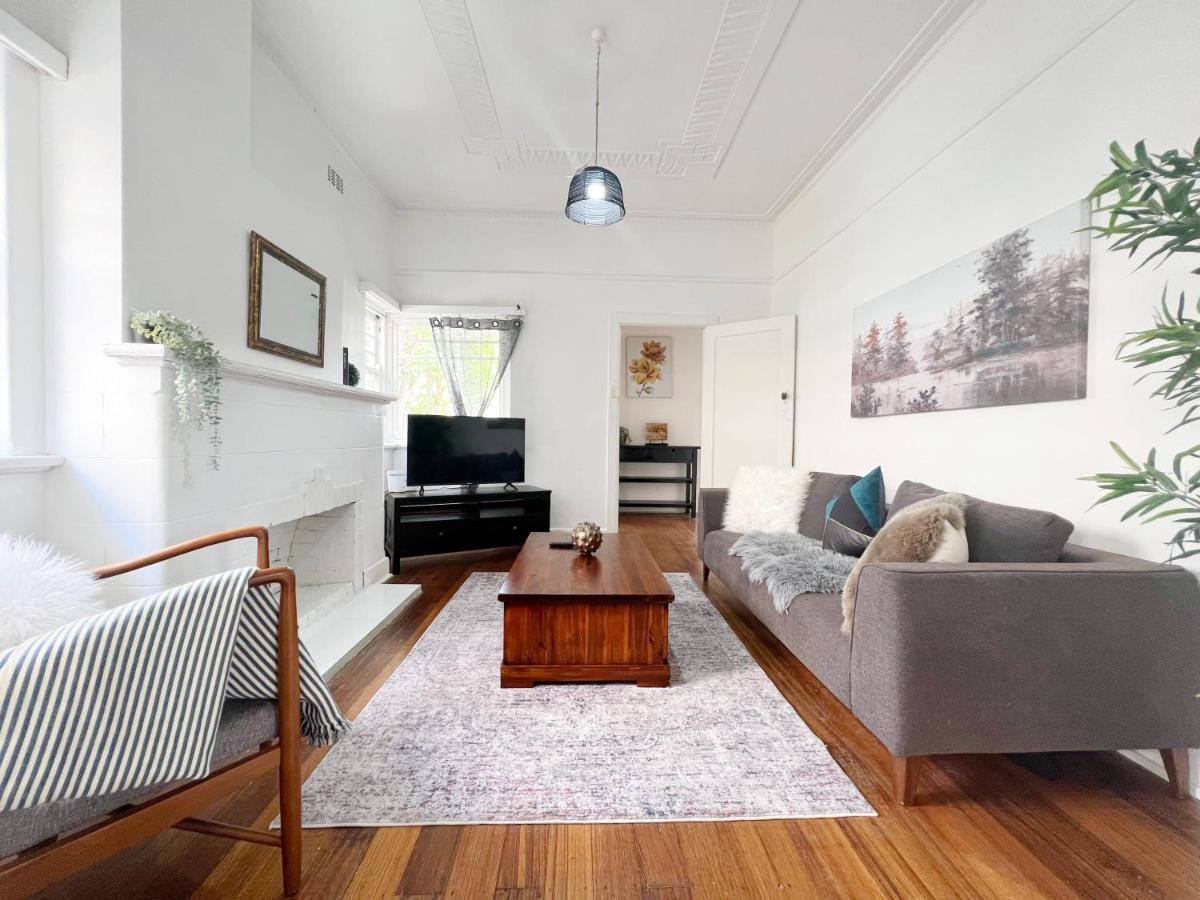 Suitetrails - Small but Neat House in Preston with car parking