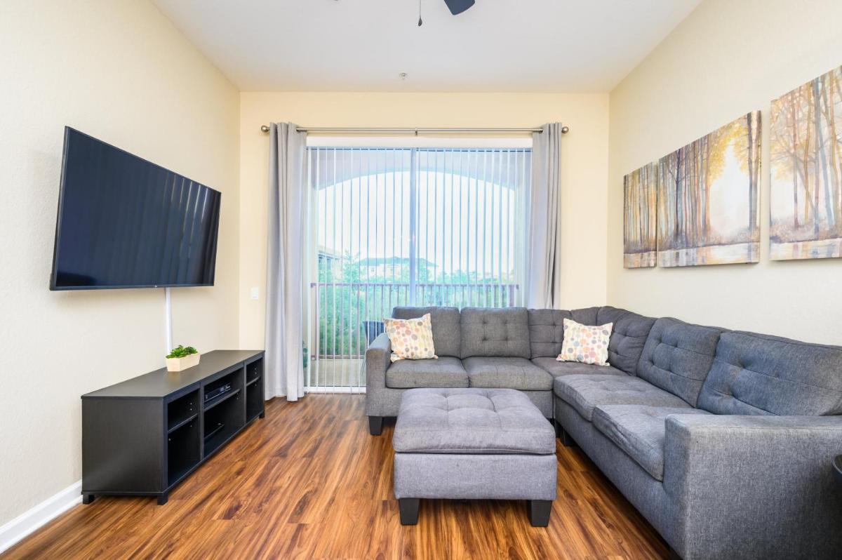 Beautiful Deluxe Condo, Vista Cay - 3023 - Housity