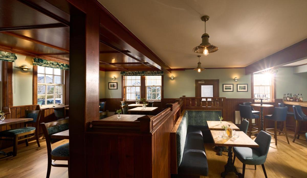 Plockton Inn - Housity