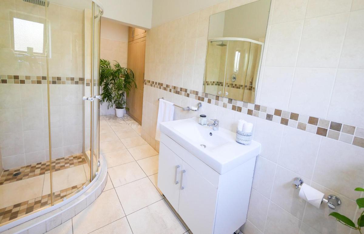 Suitetrails - Victoria Falls Holiday Home