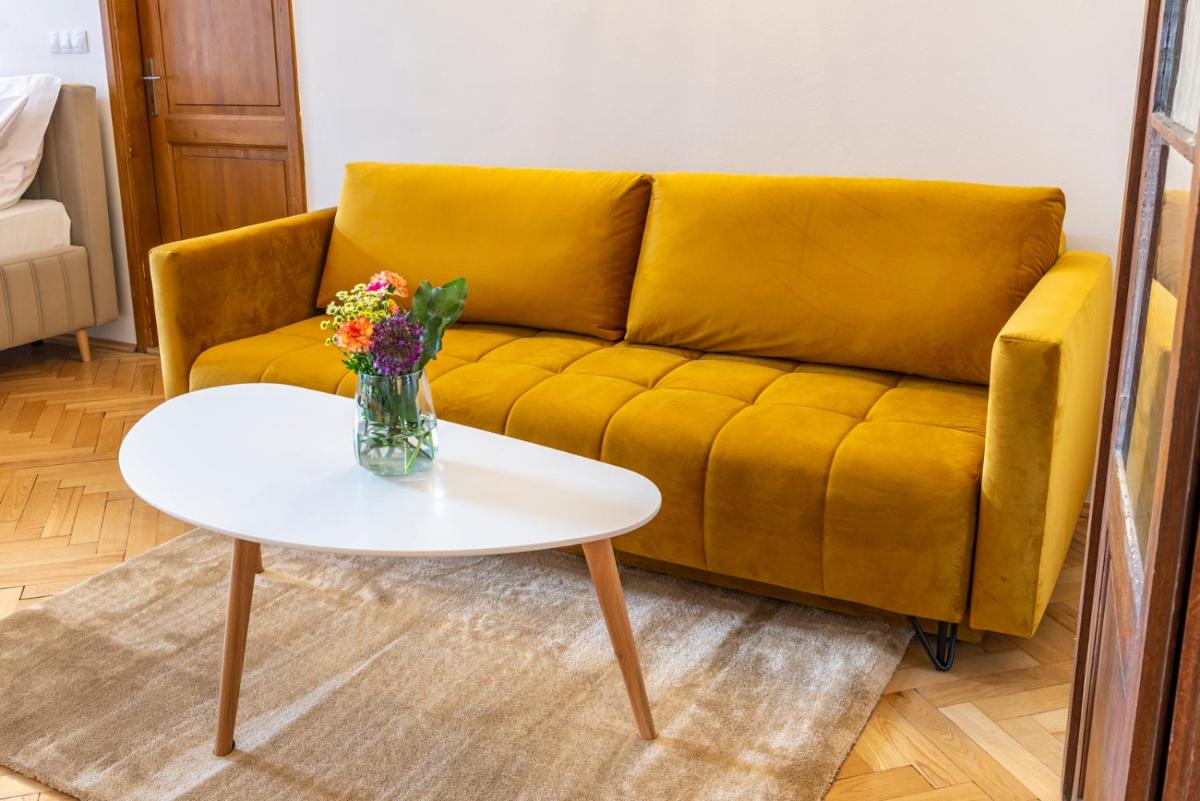 Suitetrails - Primavera - Castle view apartments