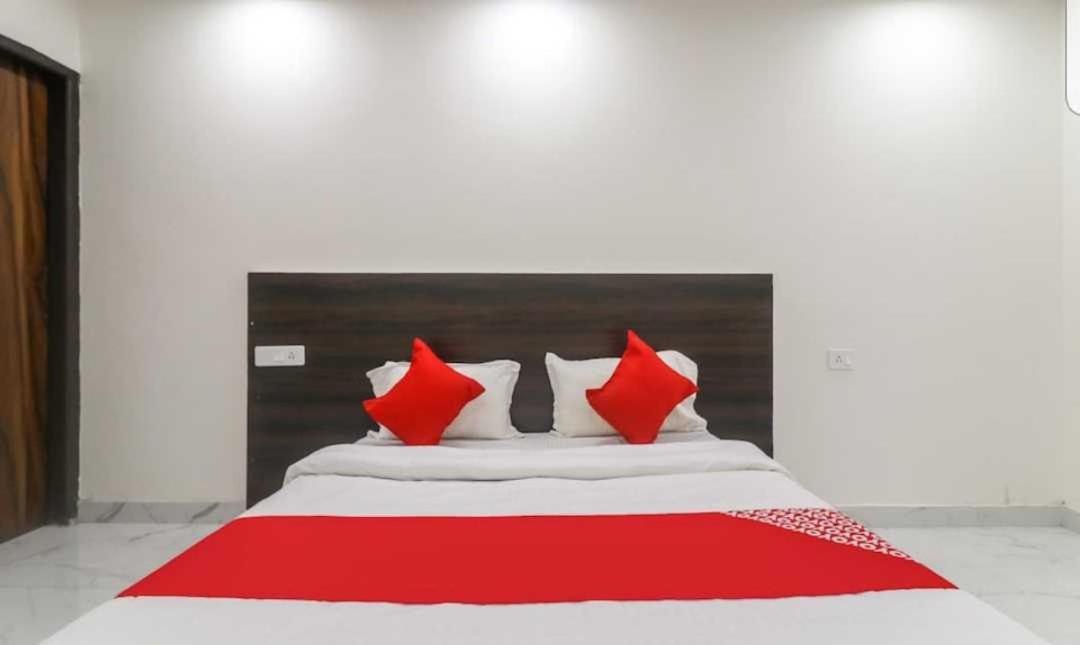 POP HOME 70063K Star Hotel - Housity