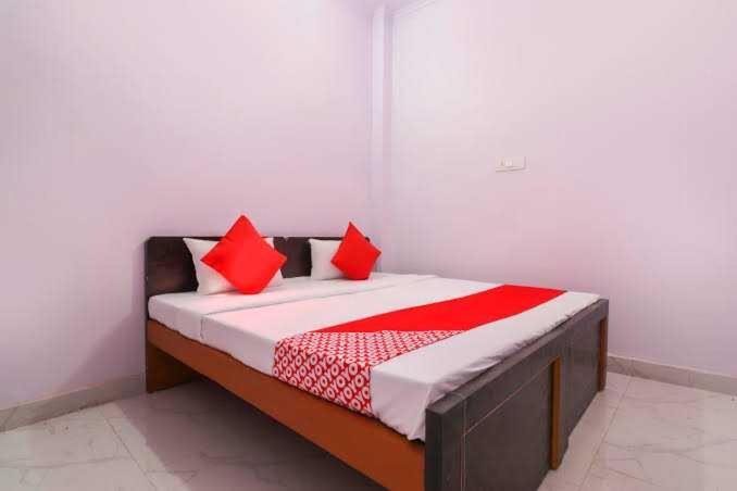 Suitetrails - OYO Hotel Unique Restaurant & Guest House Kharkhoda