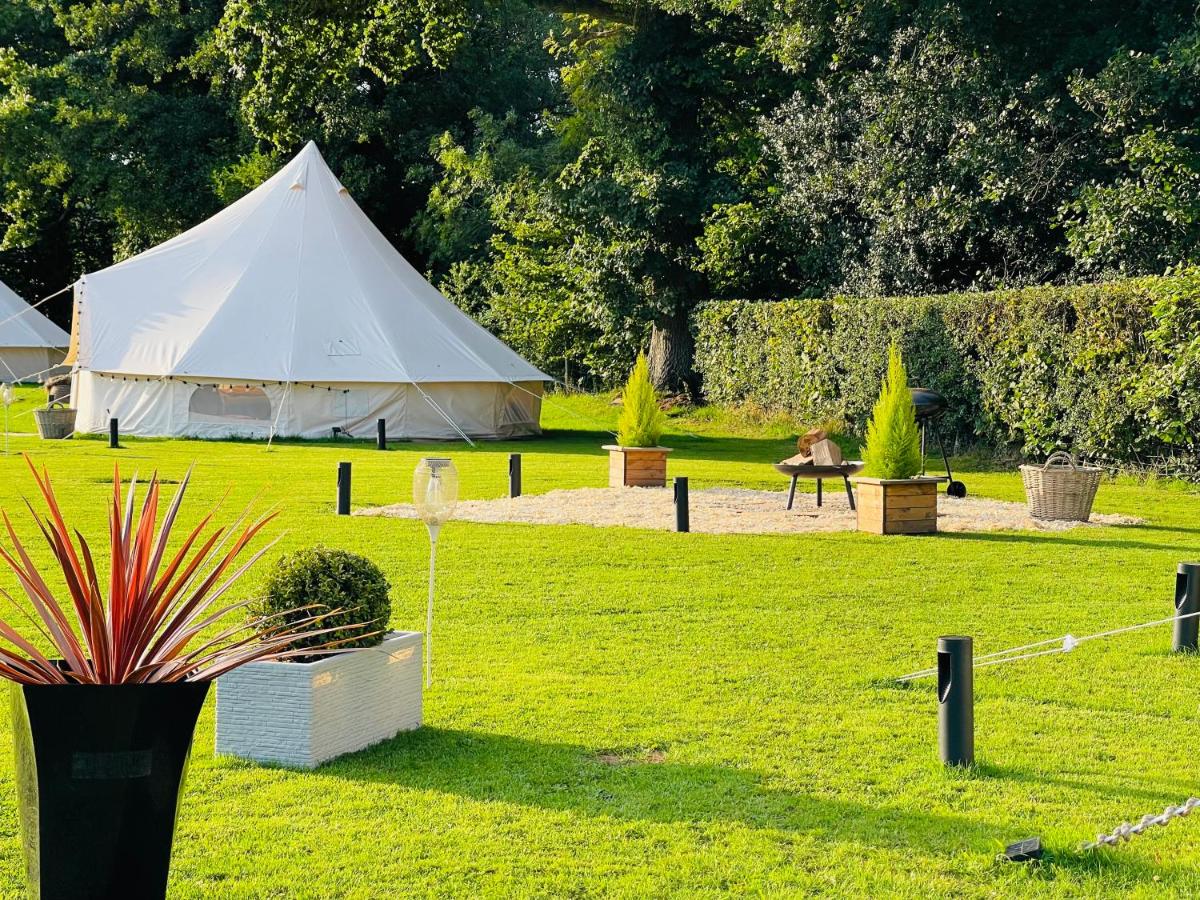CAYORETREAT LUXURY BELL TENT - Housity