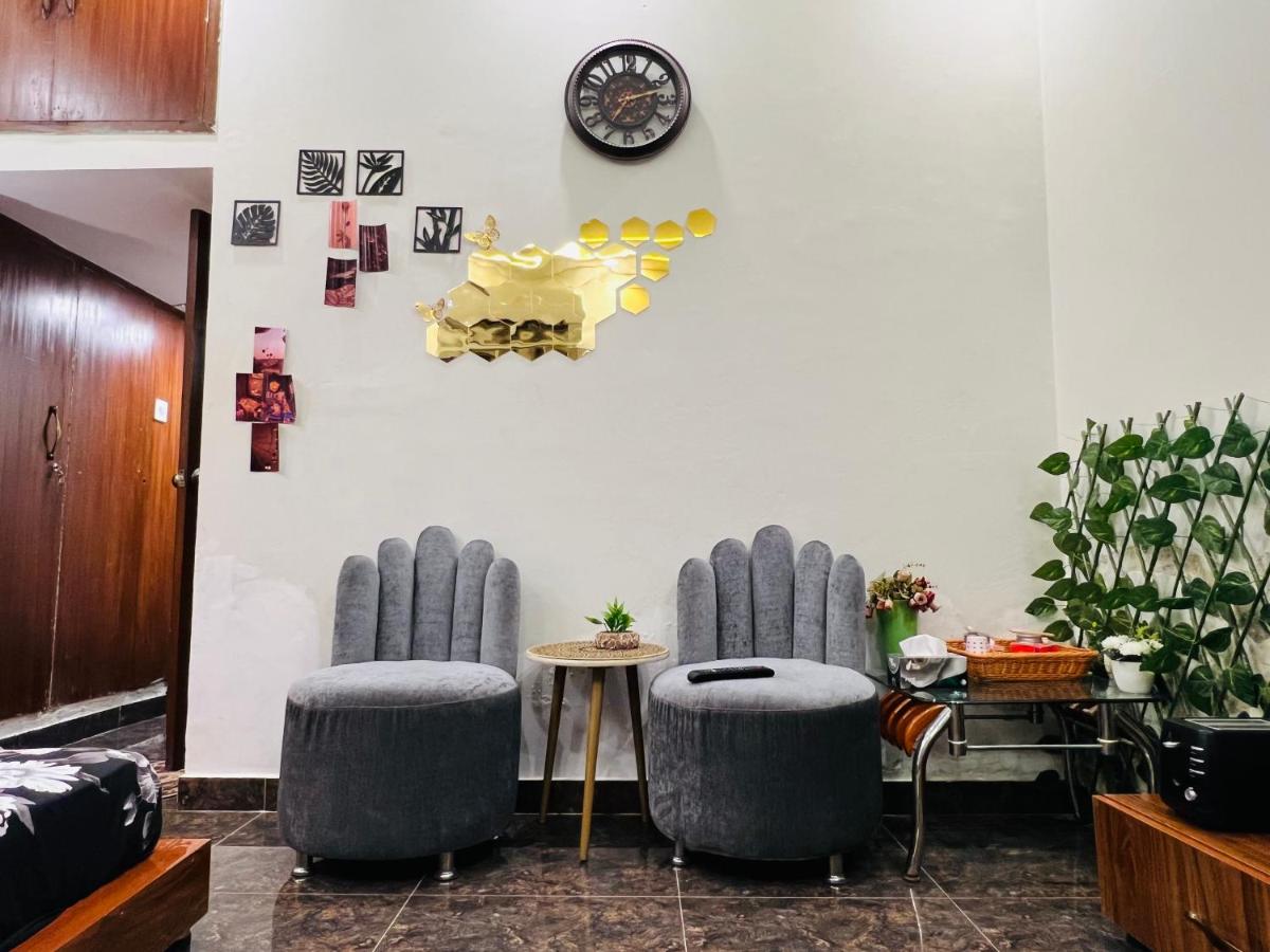 Cozy room with a seperate entrance - Housity
