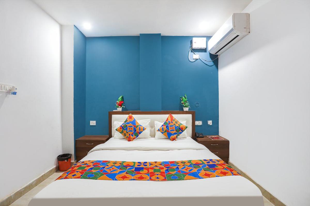 FabHotel Usha Continental - Housity