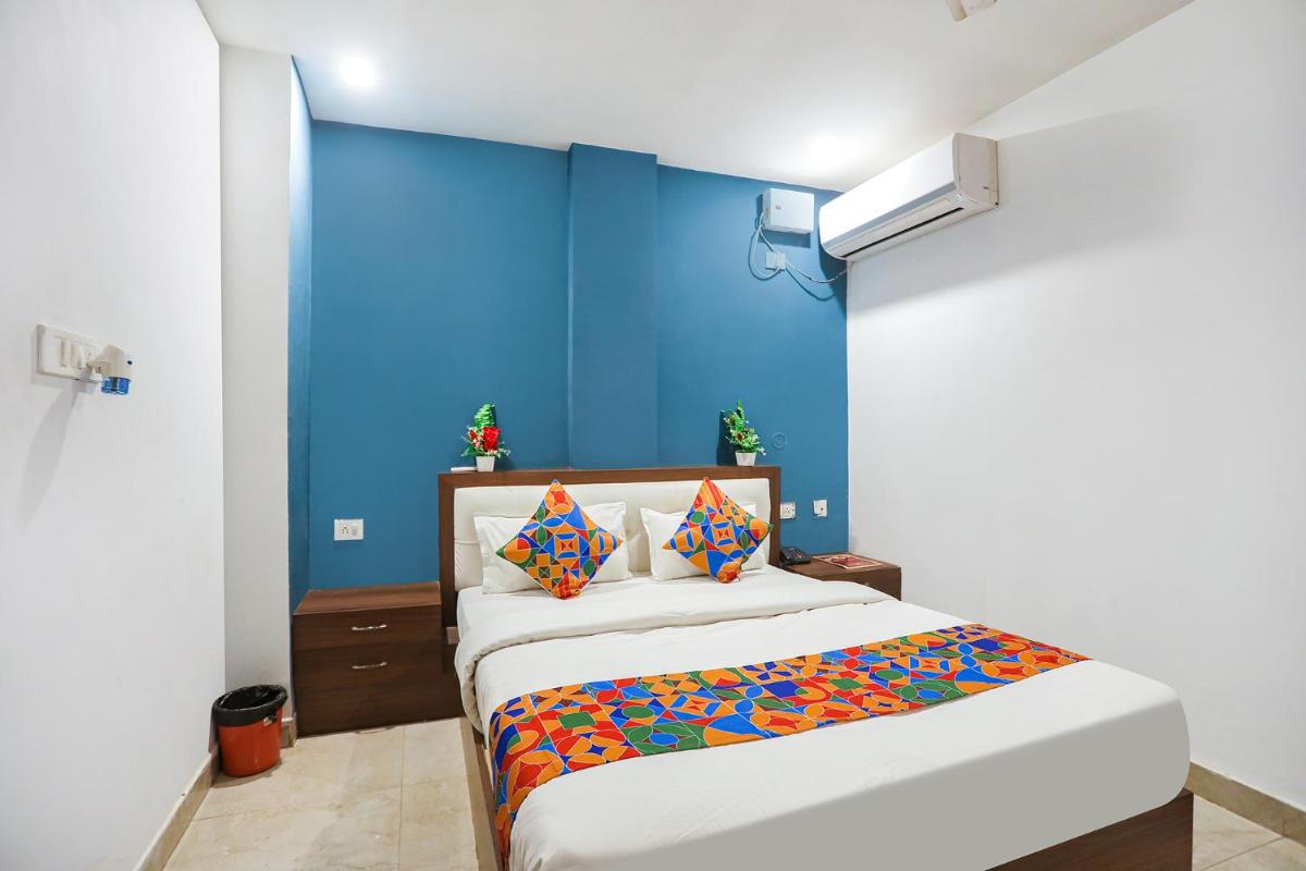 FabHotel Usha Continental - Housity