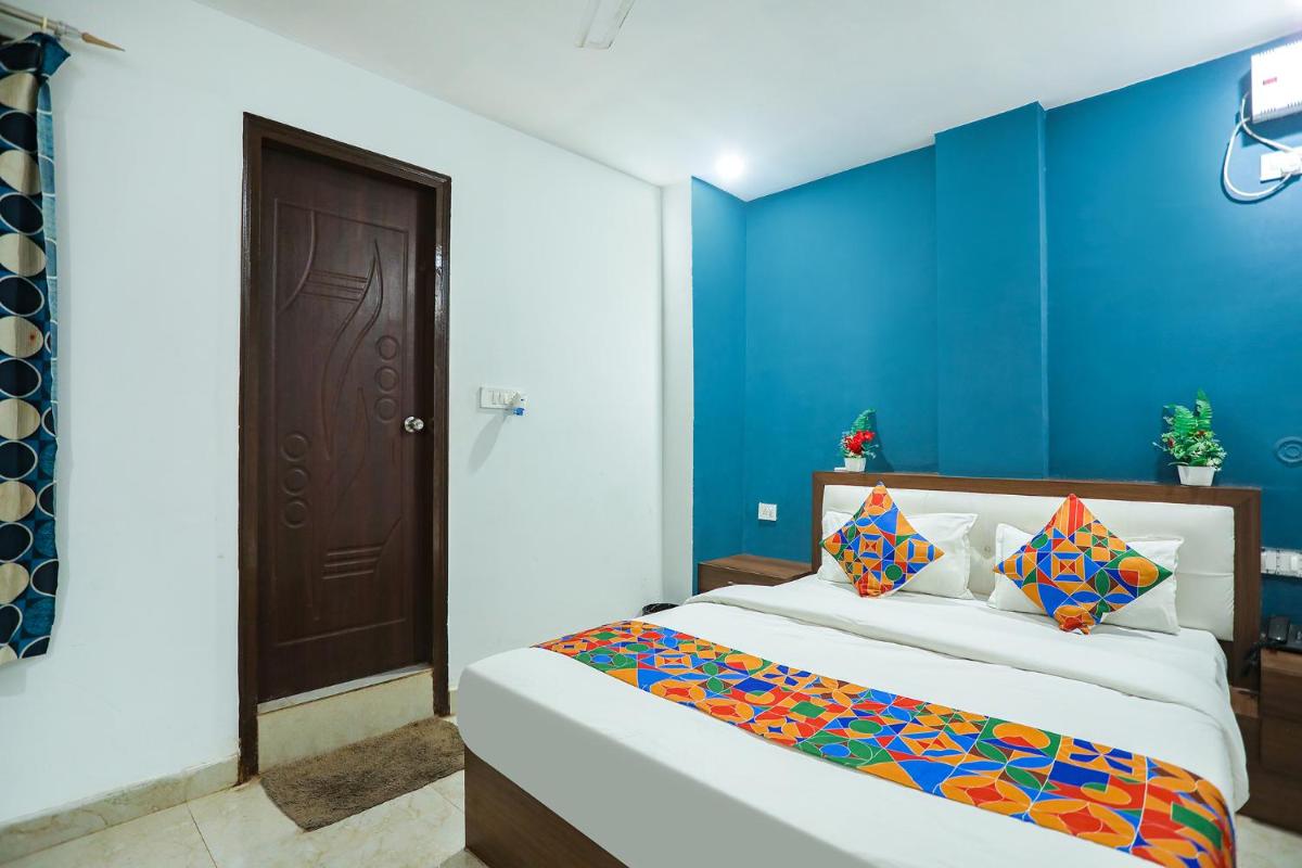FabHotel Usha Continental - Housity