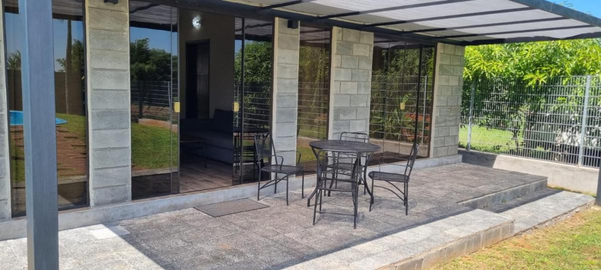Suitetrails - HOMELY STAY - Bungalow III with Pool Garden Patio