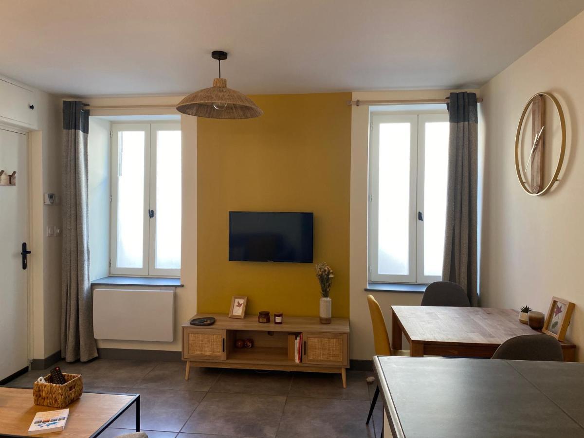 Exceptionnel ! Superbe appartement refait à neuf en rez-de-chaussée avec parking privé - Housity