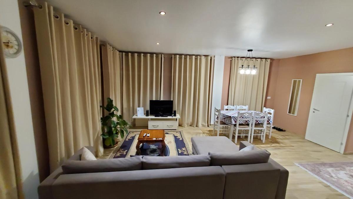 Suitetrails - Sirius Apartment