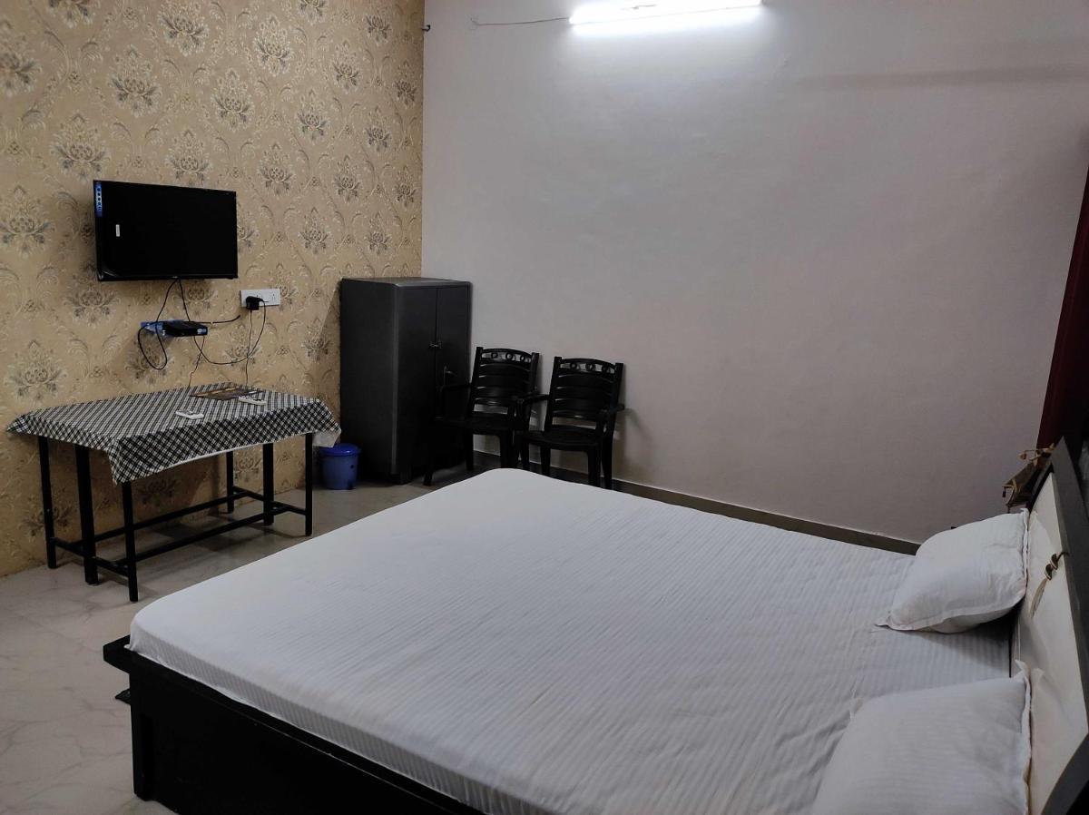 OYO Lord Buddha Guest House - Housity