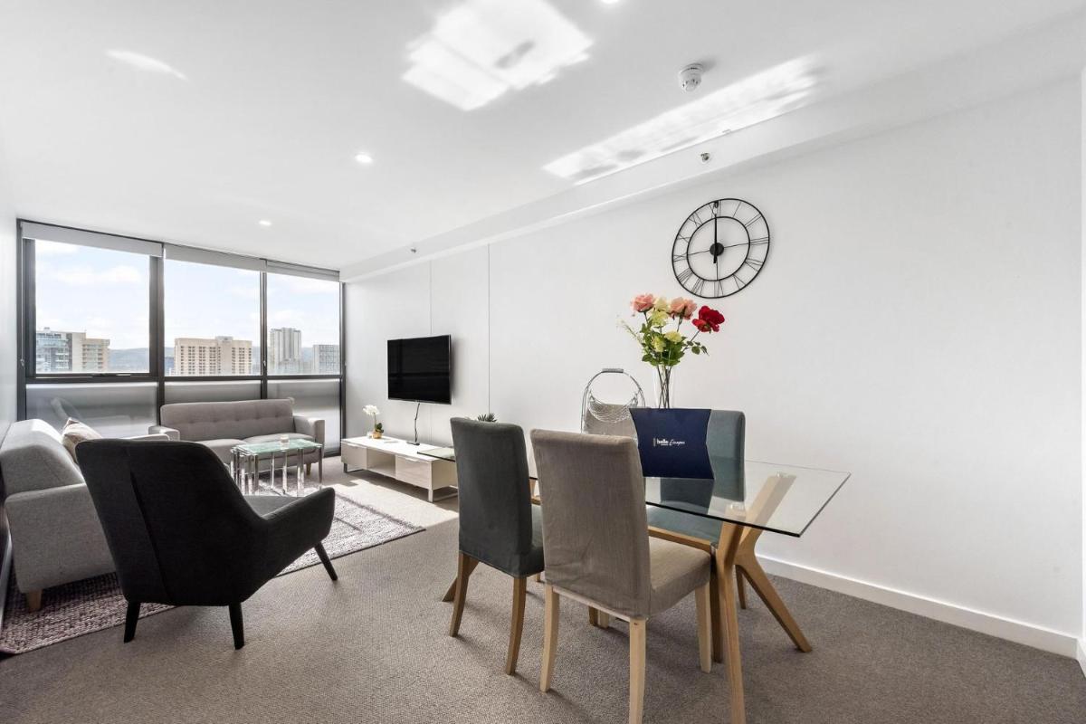 Suitetrails - Veronica - Central Adelaide Breeze Suite