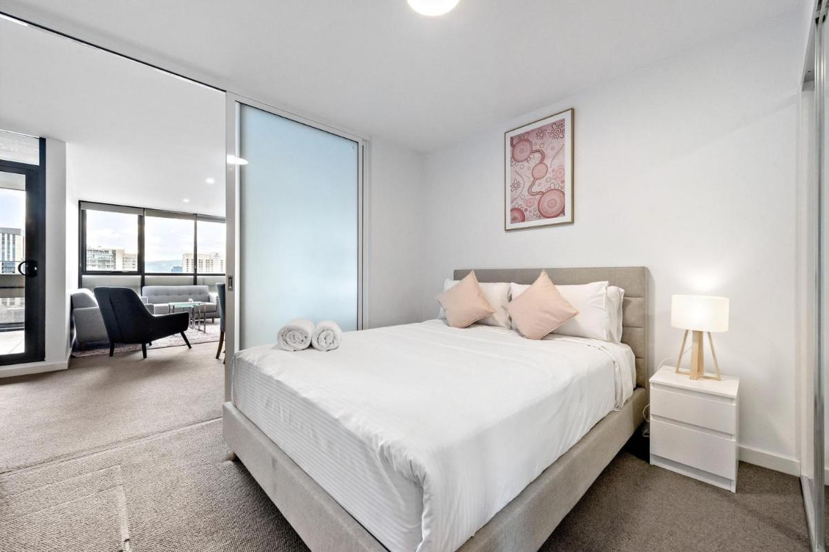 Suitetrails - Veronica - Central Adelaide Breeze Suite