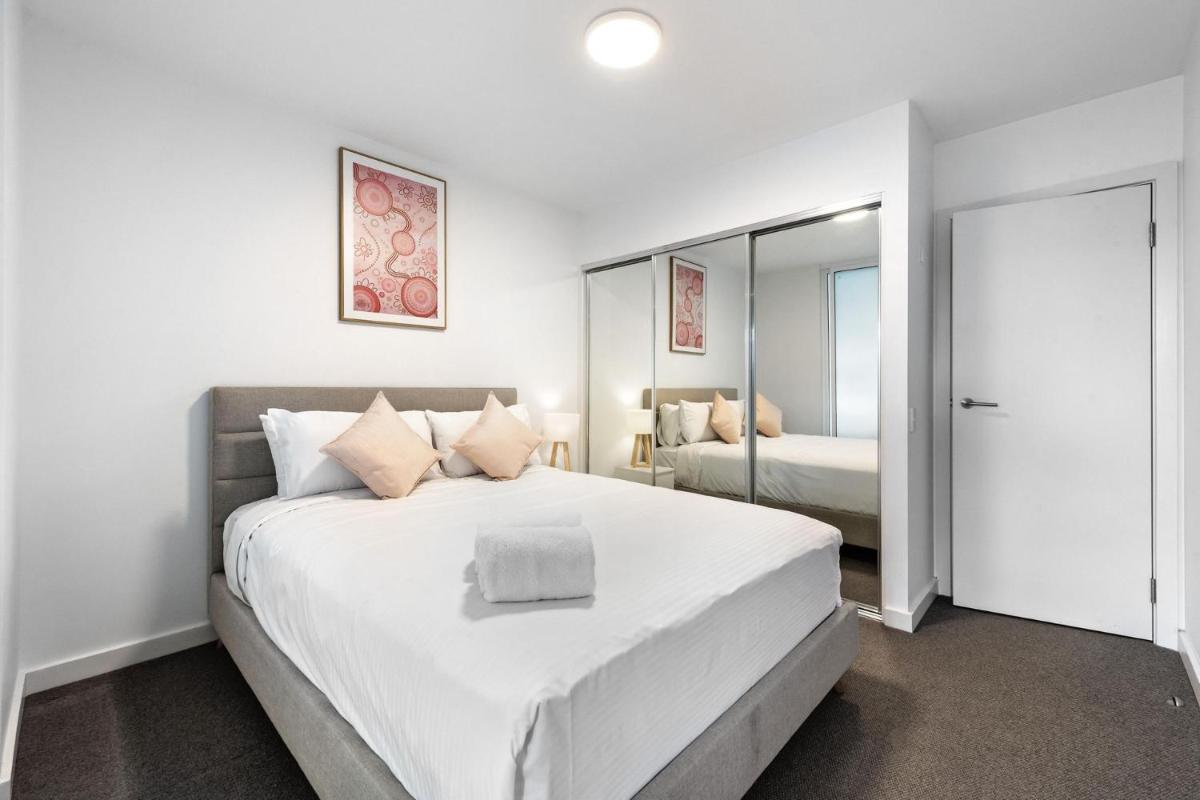 Suitetrails - Veronica - Central Adelaide Breeze Suite