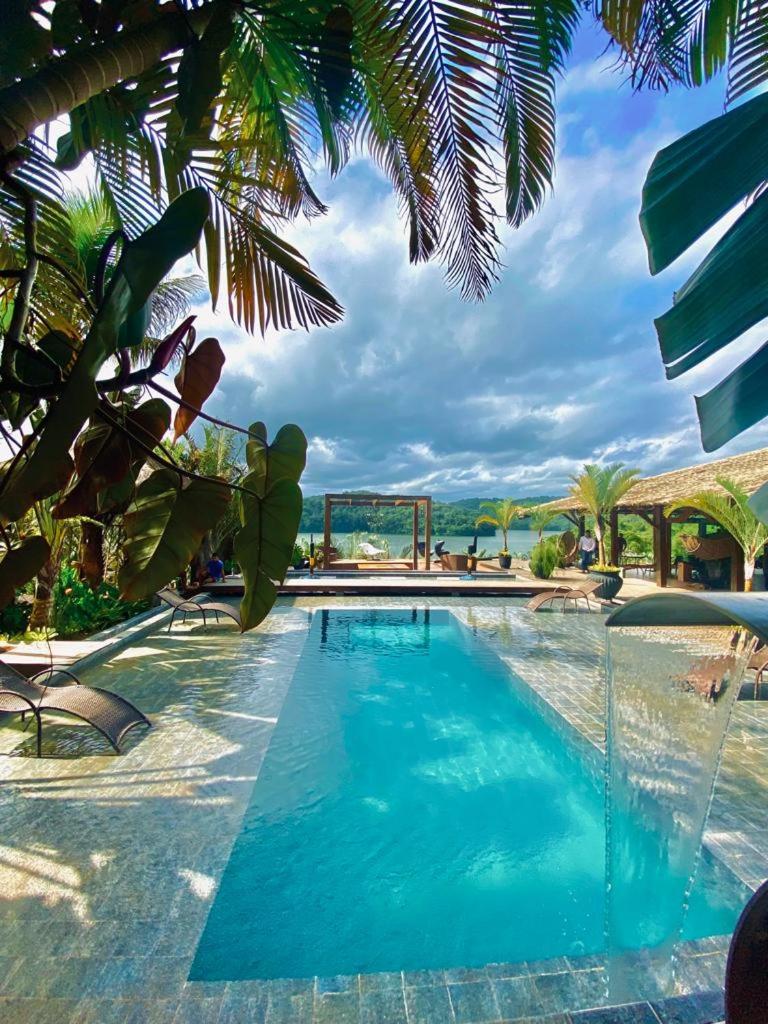Suitetrails - Villa Pantai Secret Place