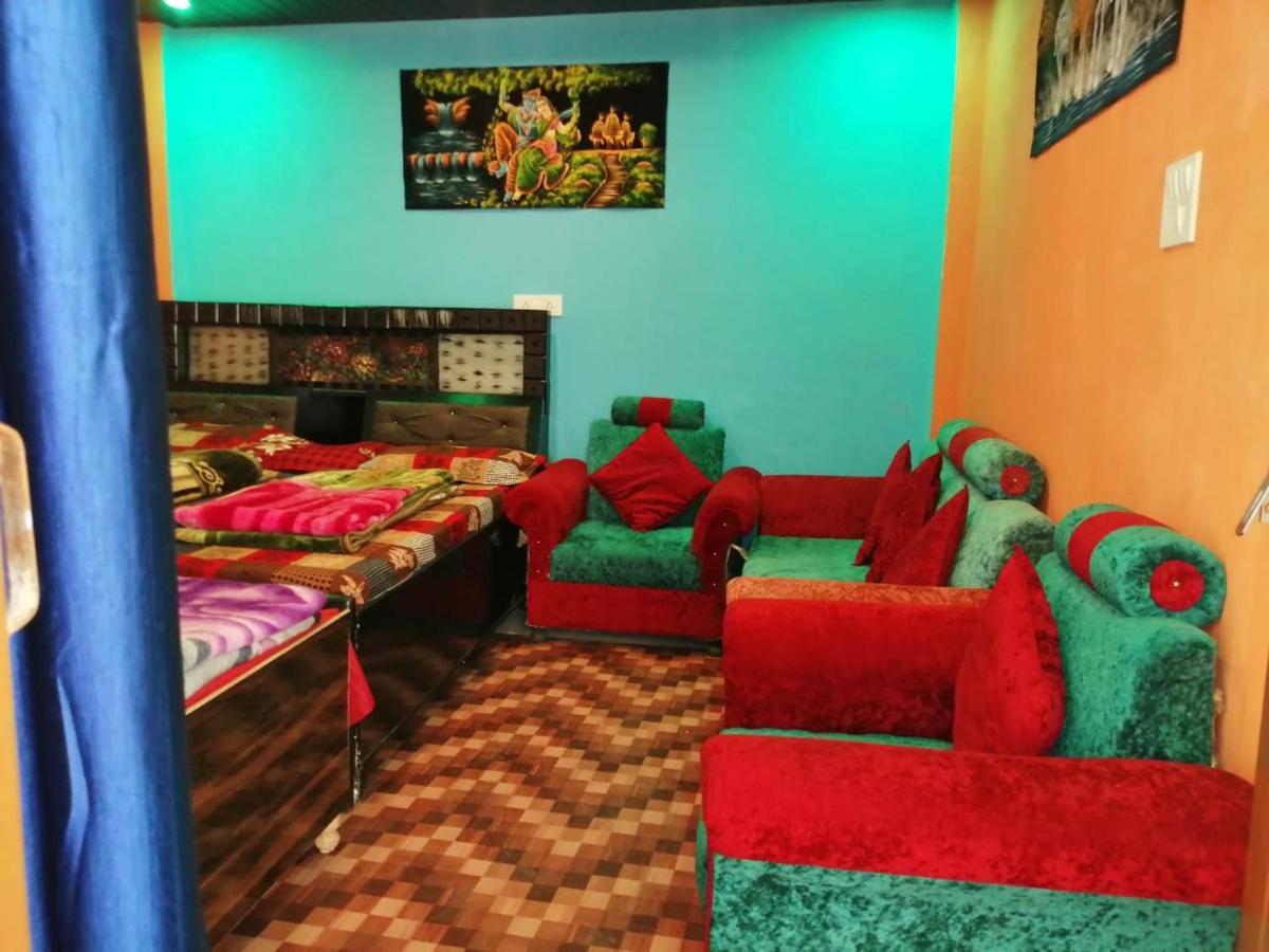 Shri Narayan Tourist lodge & Chandica hotel - Housity