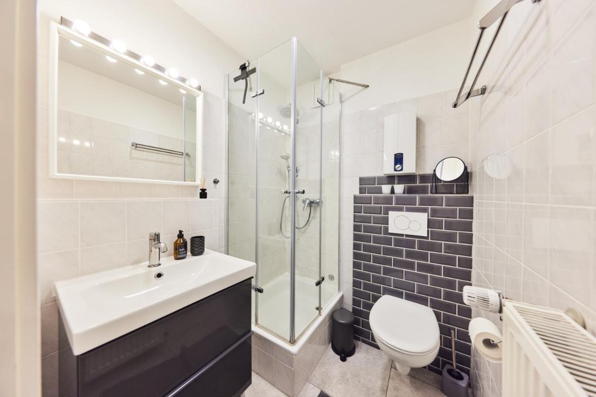 Suitetrails - Kvartier2 in TOP-Lage, 5 min zur Bali-Therme und GOP, HDZ, Arbeitsplatz, Boxspringbett