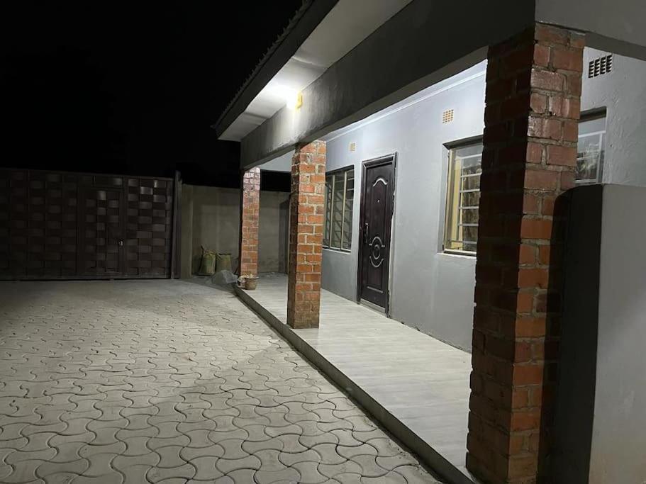 Suitetrails - Cosy & neat 1 bedroom apartment in Ibex Hill, Lusaka