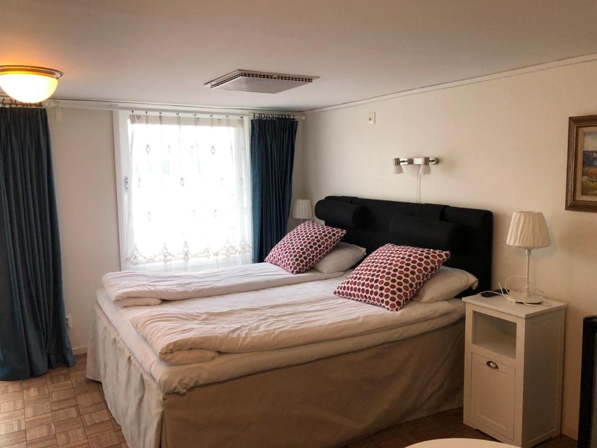 Skulesjön Hotell - Housity