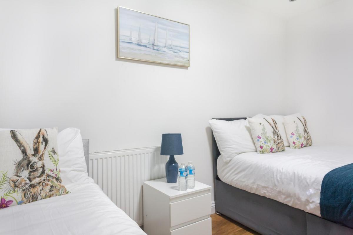 Holloway Budget Apartment - 1 Minute to Emirates Stadium - Next to Station - City Center - Housity