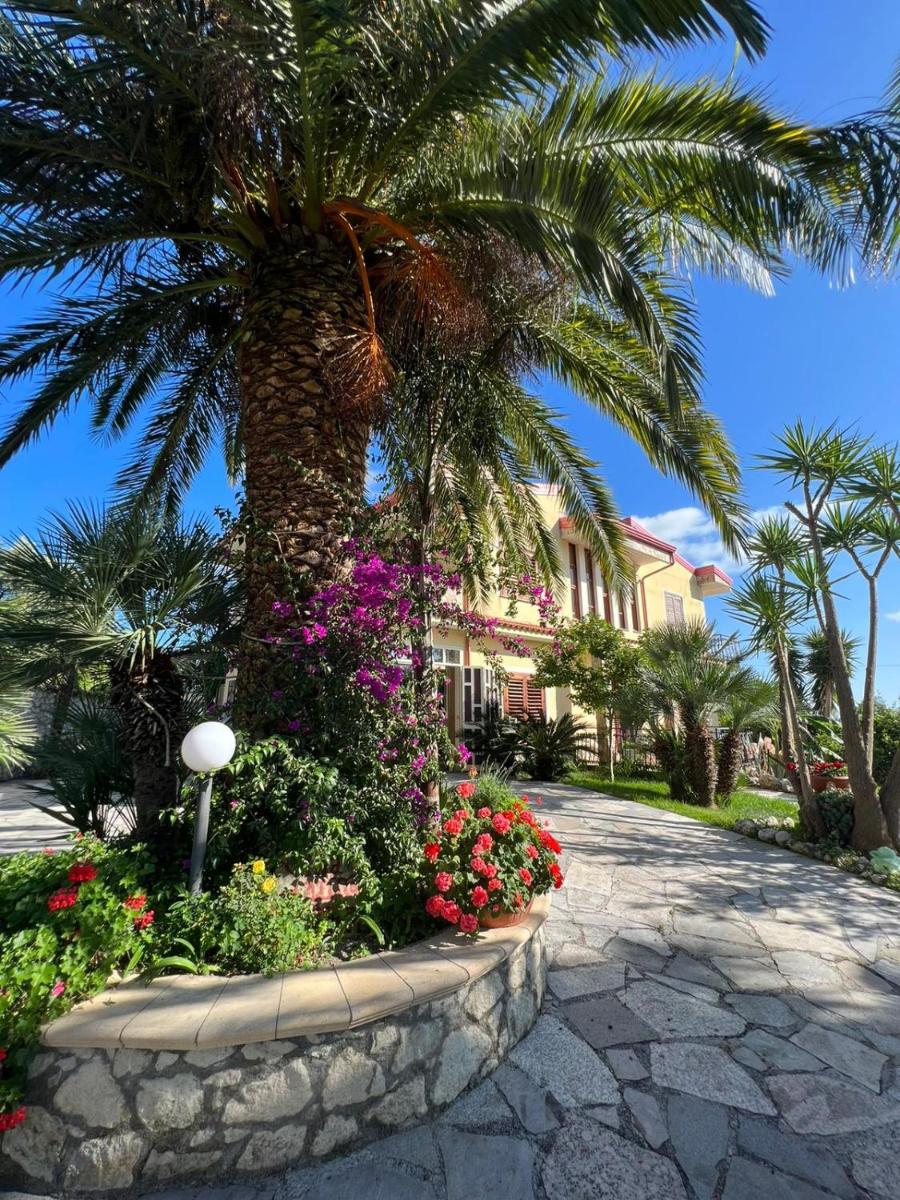 Villa Marina B&B - Housity