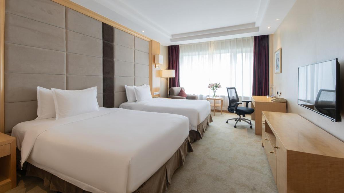 Suitetrails - Crowne Plaza Shanghai, an IHG Hotel