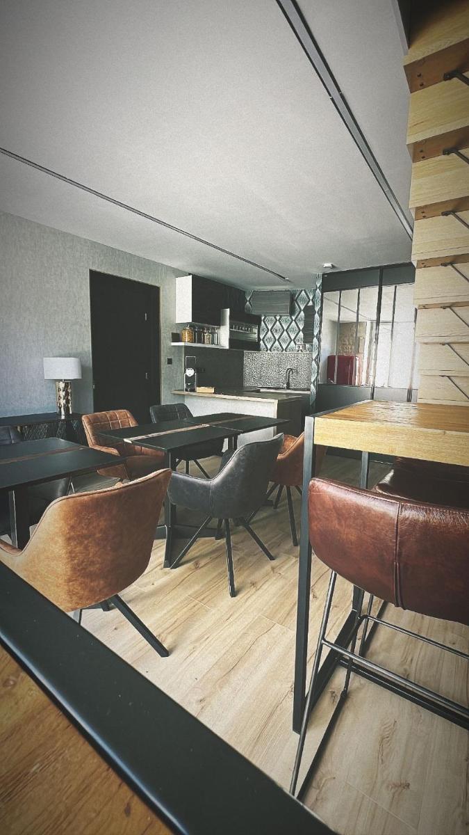 Le 240b #1 - Housity