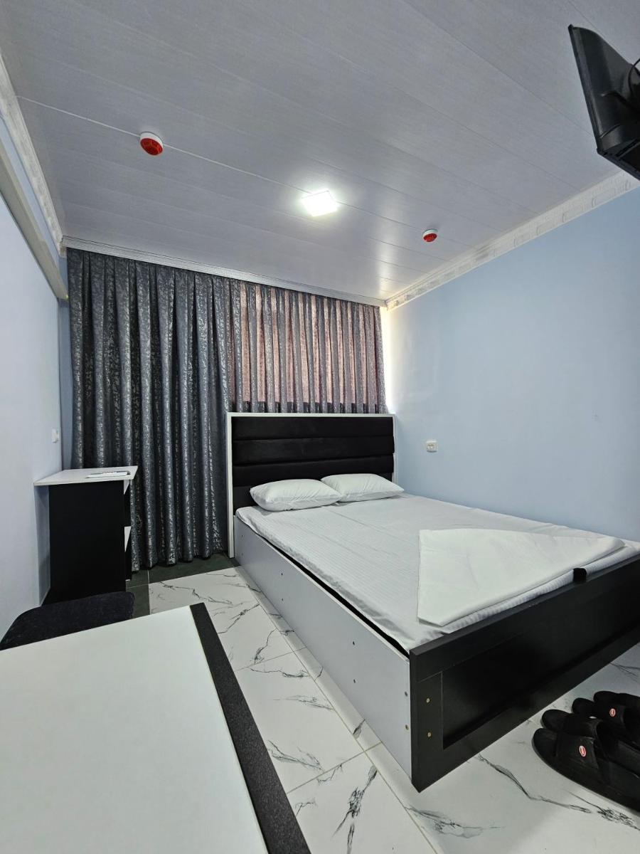 Bahra Hotel - Housity
