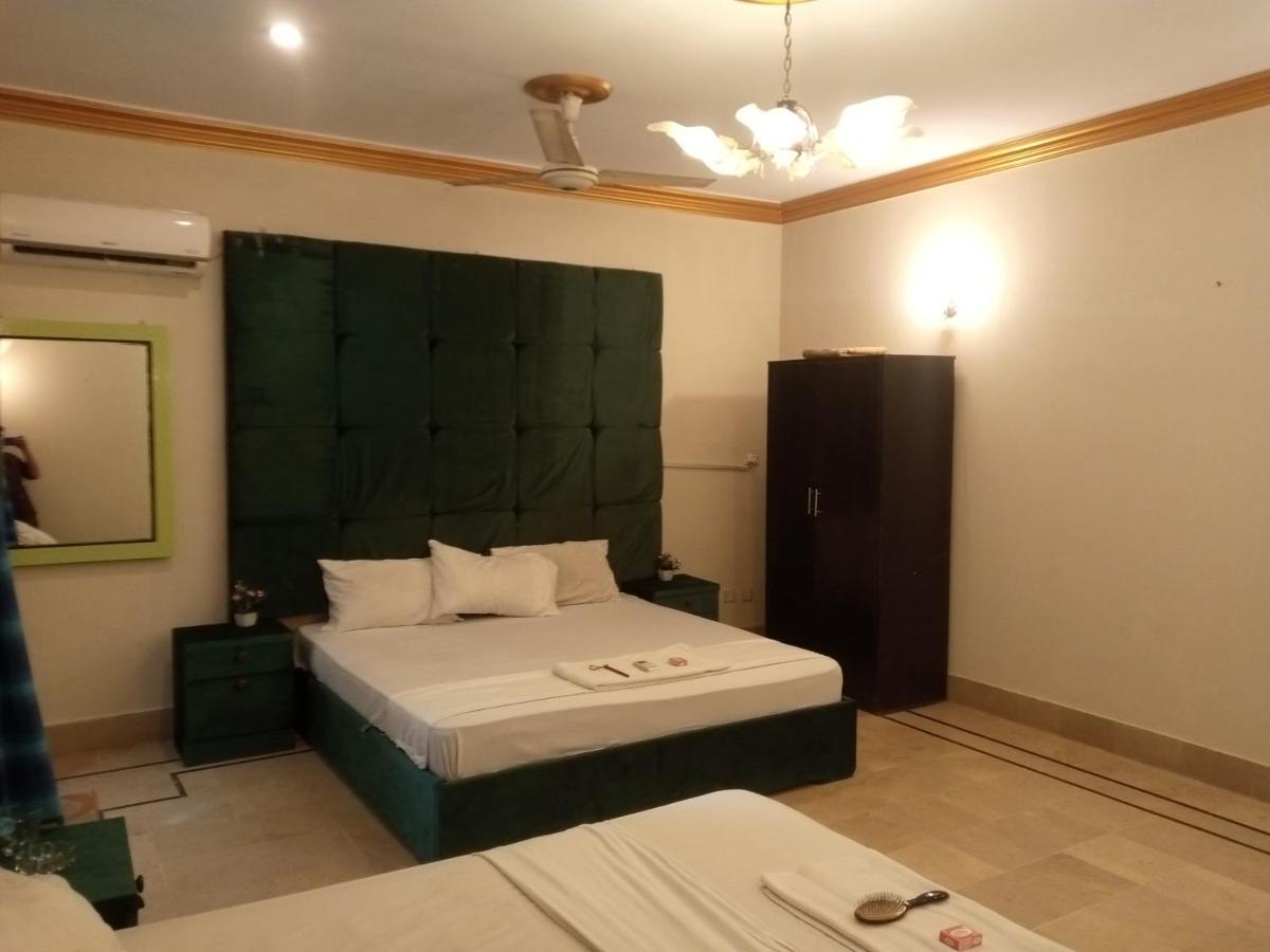Suitetrails - Johar Hill view Guest House