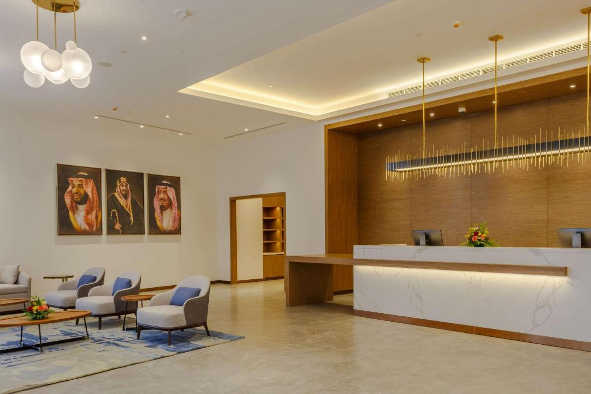 Clarion Hotel Jeddah Airport - Housity