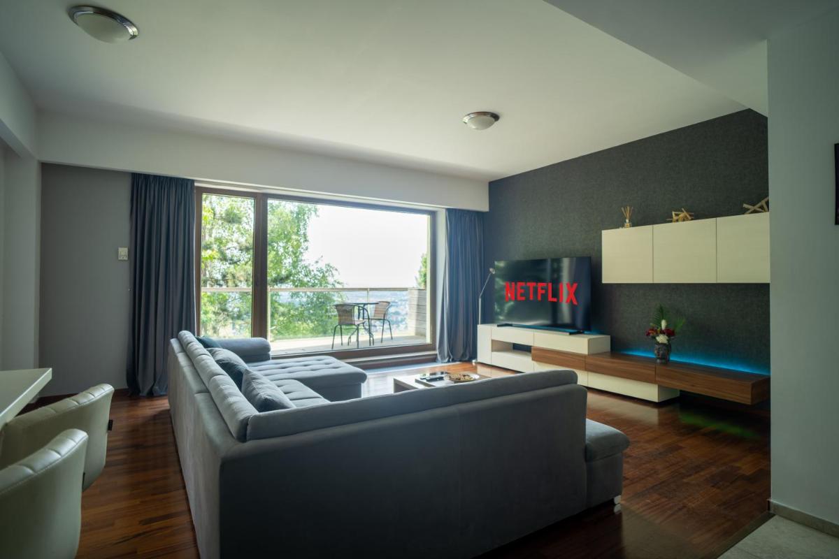 Suitetrails - With a View Residence - Luxury Apartament - Panoramic view over the City