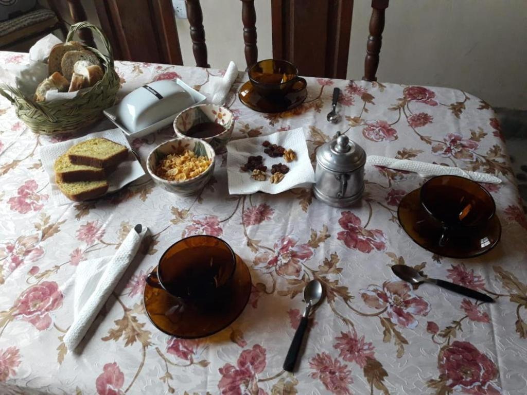 Hostal Della Monica - Housity