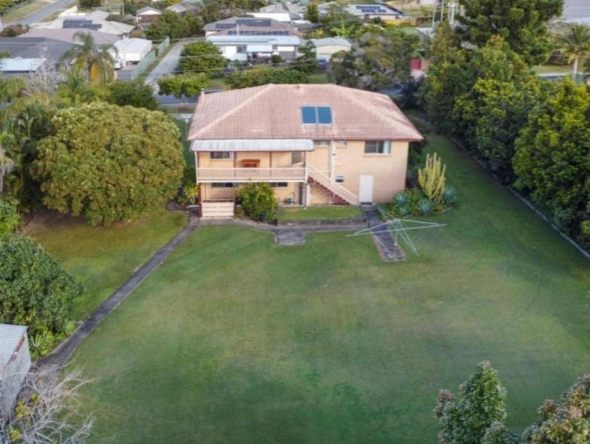 Suitetrails - The Peace Guest House - QLD Evergreen Unit 1 - Room 1