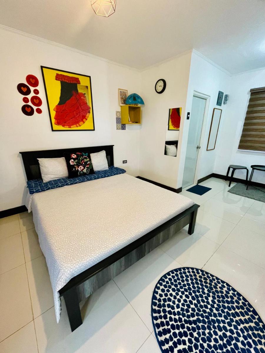 Barcelona Unit Tagaytay Wifi/Netflix/Parking - Housity