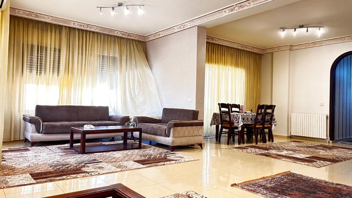 Suitetrails - Eva house Lovely 3 bedrooms unit in great location in Amman for families