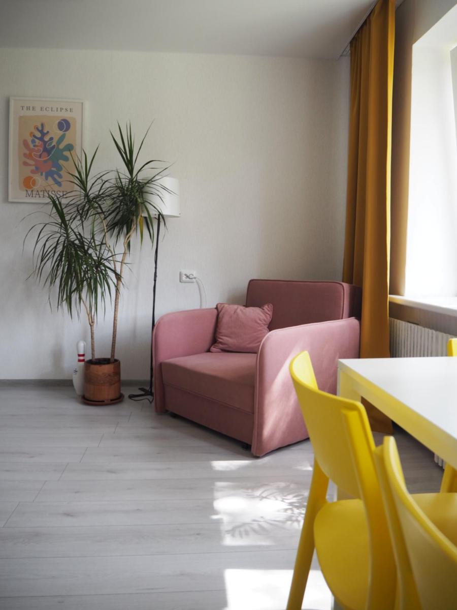 Suitetrails - Sunny apartment with lake and forest view