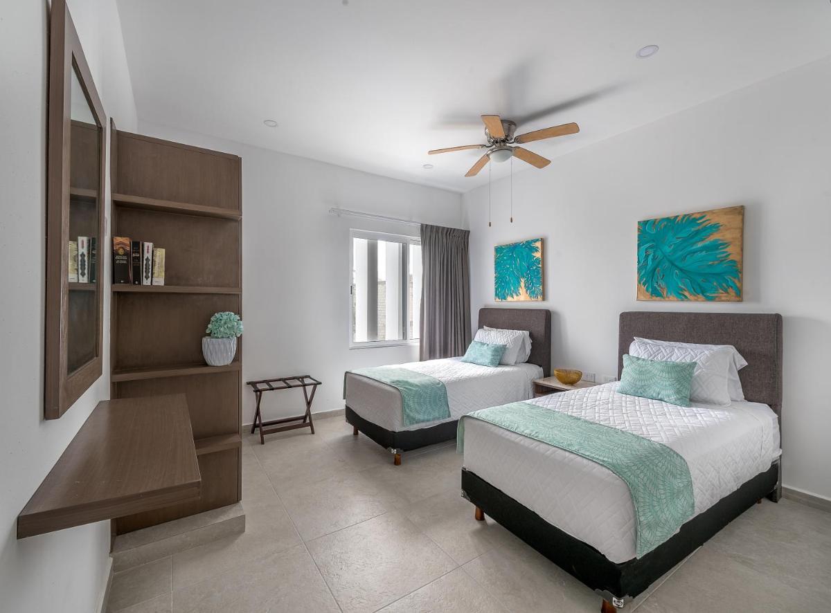 Suitetrails - Luxury Vacation 5 Bedroom Villa Your House in Playa del Carmen