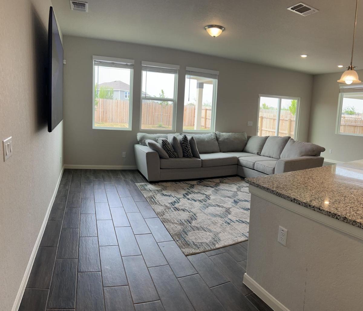 New Modern Home minutes away from SEAWORLD! - Housity