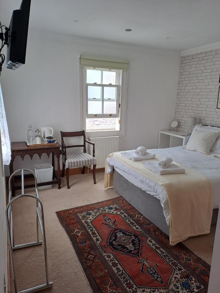 B&B at No 4 - Housity