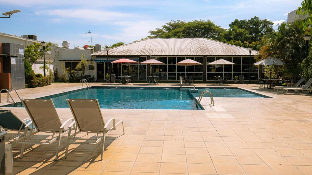 Suitetrails - Hotel Plaza Mazari